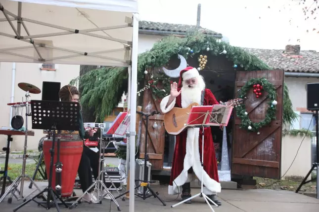 Marché de Noël_2, LAUNAC