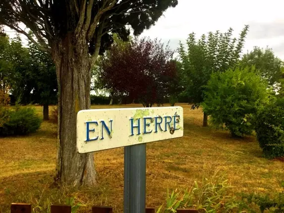 ferme-d-en-herre, LE CASTERA
