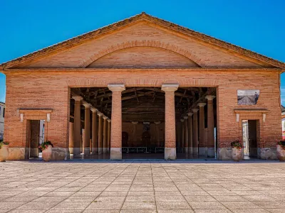 HALLE DE CADOURS, CADOURS