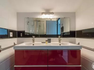 LE LIMOUZIN, MERVILLE