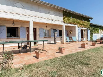 GRAND GITE DE GASCOGNE AVEC GRANDE PISCINE, VIGNAUX