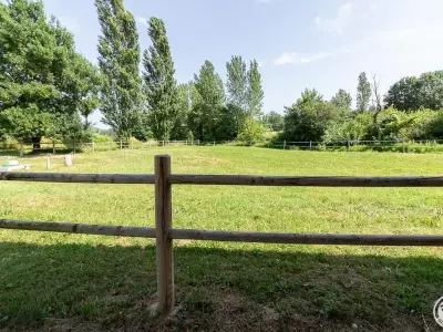 GÎTE EN MAGNET, LE CASTERA