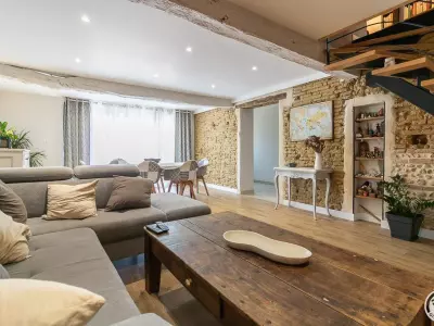 GÎTE EN MAGNET, LE CASTERA