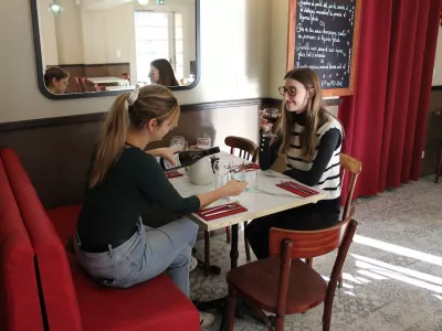 LE BISTROT CHEZ LES FILLES, DAUX