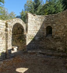 Vestiges de l’Eglise de Saint Pierre de l’Espinouse_1