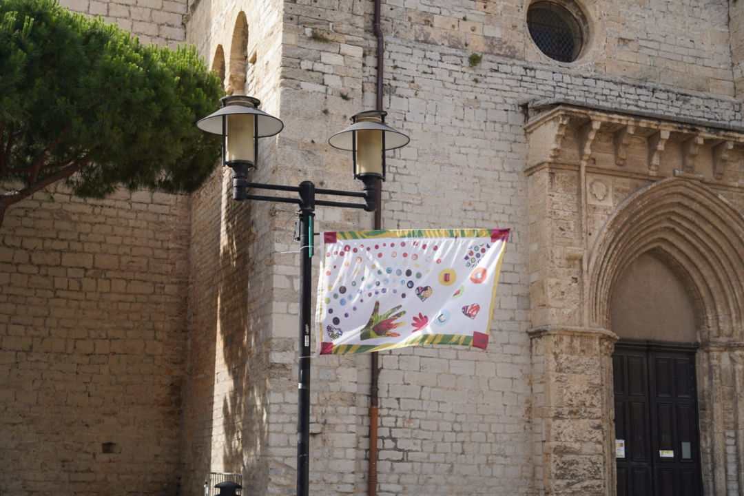 DES DRAPEAUX POUR MA VILLE, EXPOSITION INTERMÉDIAIRE