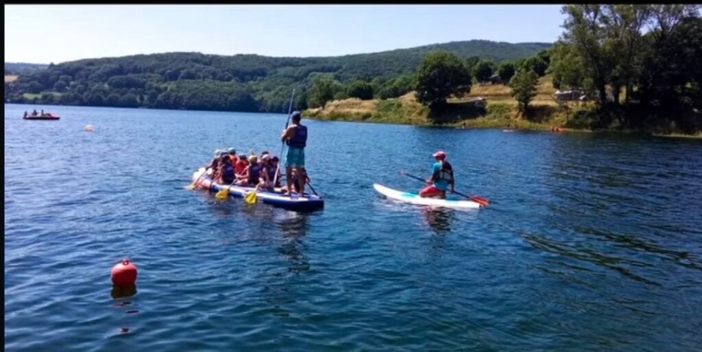 Location de stand-up paddle géant - Base nautique du Haut-Languedoc_La Salvetat-sur-Agout_1