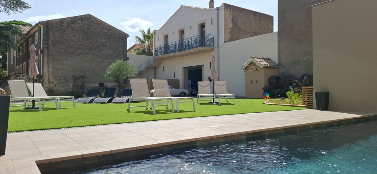 1-piscine-gite-le-ramonetage-ete-montblanc-herault_1