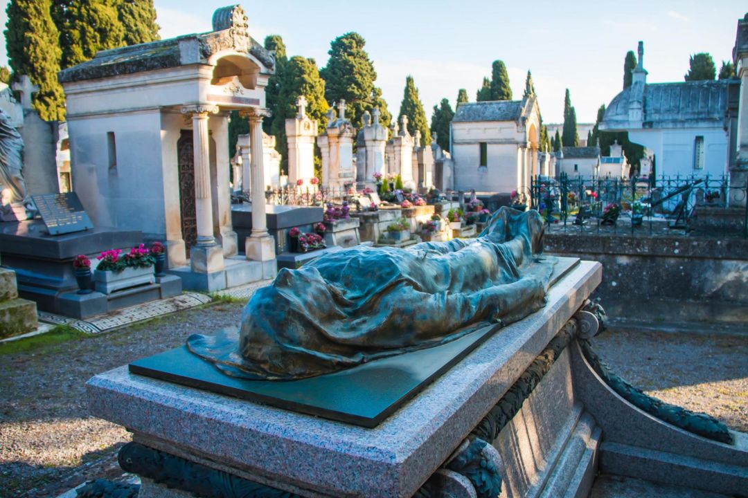 Zoom sur - le Cimetière Vieux_Béziers_1