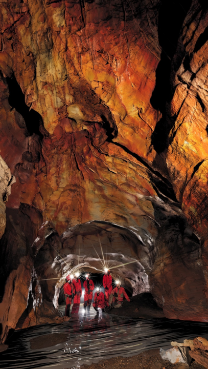 Conférences : Grand aven du Mont Marcou / Exploration dans la « plus belle cave du monde »_Béziers_1