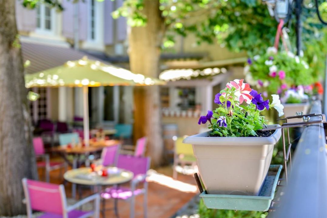 Restaurant cour extérieur