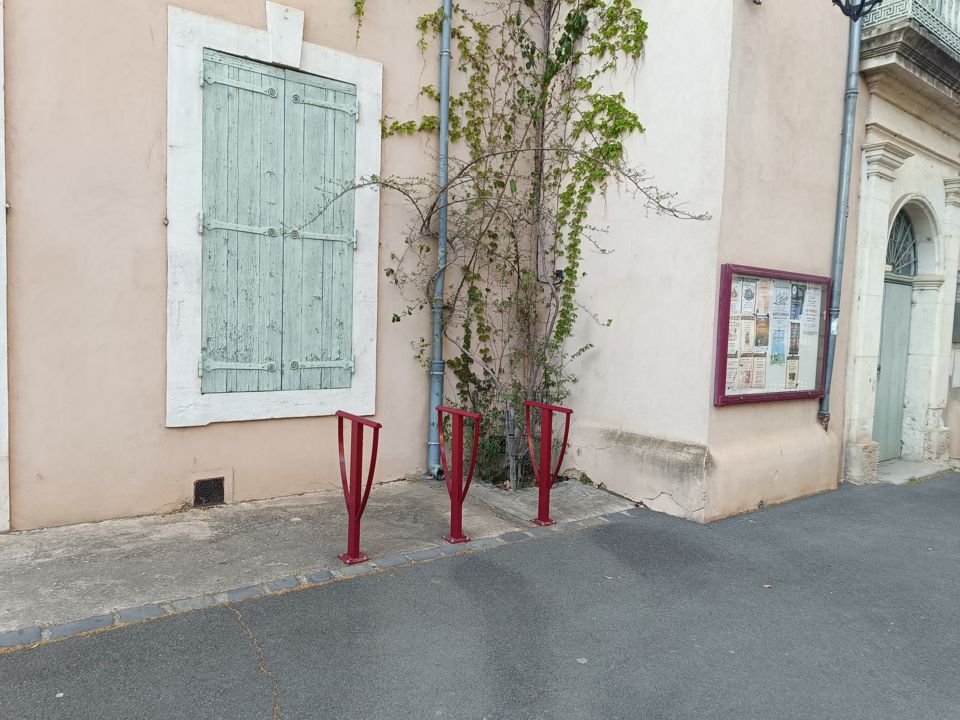 Appui vélo arceau_Mairie de Saint Chinian_1 grand rue