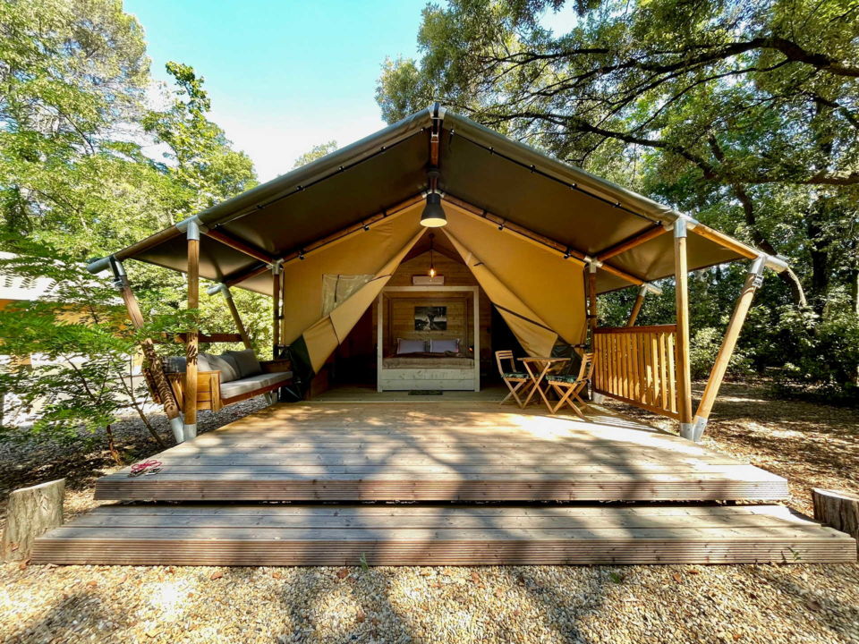 Ecolodge Hathi à Pézenas au Chateau de Roquelune