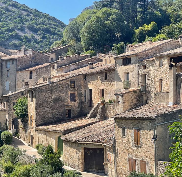 tour à saint guilhem le desert