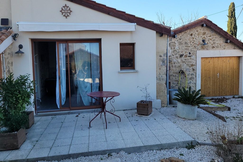 L'Occitane Roujan extérieur