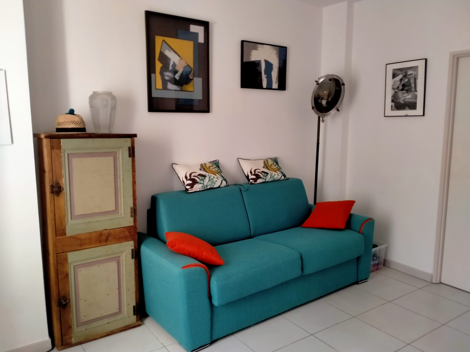 LOCATION SETE RUE DES 3 JOURNEES SOULTAN CHANTAL (2)