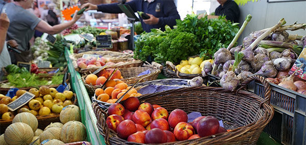 MARCHE DE BOUZIGUES VILLE DE BOUZIGUES
