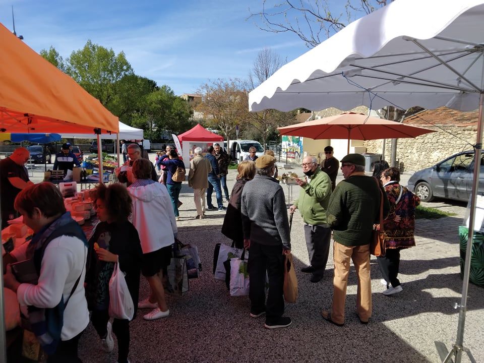 MARCHÉ TRADITIONNEL DE MONTBAZIN