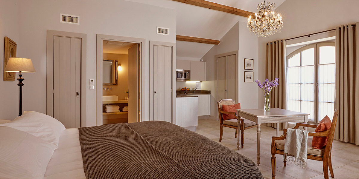 Saint Pierre de Serjac Studio Le Grenier 1