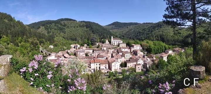 Vue panorama de la vierge Avène Christiane Fulcrand