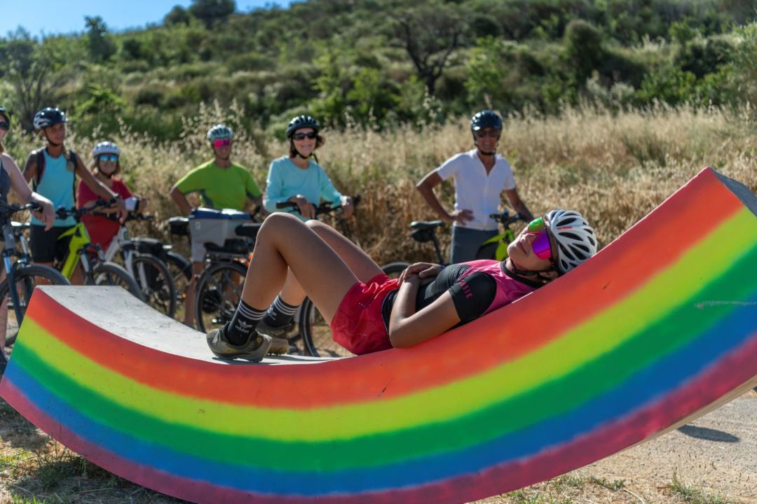 arc en ciel voie verte visage retouché
