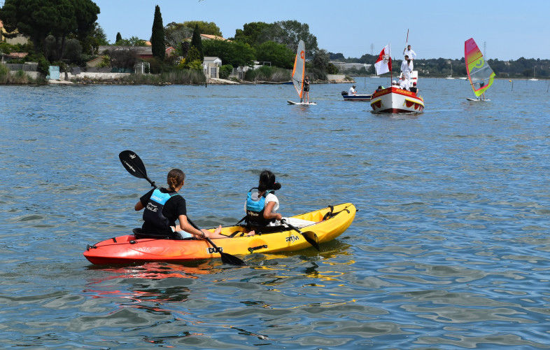 LOCATION KAYAK BI