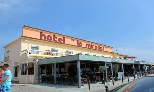 Hôtel Le Mirador à Portiragnes-plage Logis Herault - facade