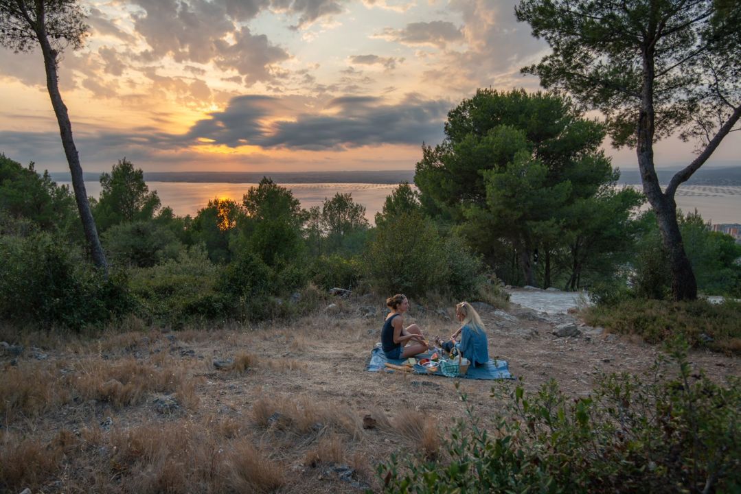 pierres-blanches-pique-nique-sete-occitanie-tourisme-6861318