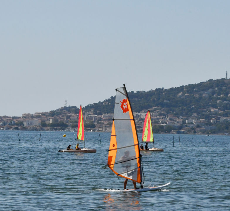 STAGE PLANCHE A VOILE INITIATION