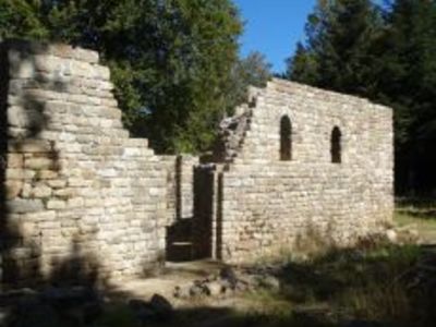 Vestiges de l’Eglise de Saint Pierre de l’Espinouse_2