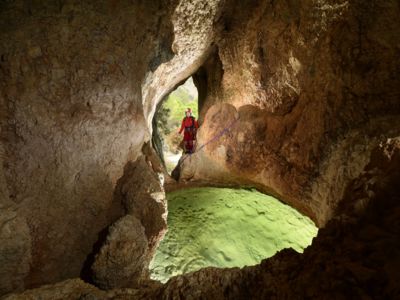 Grotte de Clamouse - Entrée naturelle