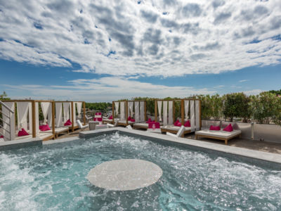 Oz'Inn Hôtel & Spa situé au Cap d'Agde - Rooftop & jaccuzi géant