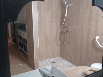 DOUCHE CHAMBRE BLEUE