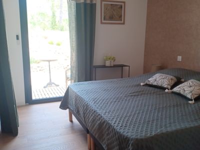 chambre exotiqe vue jardin