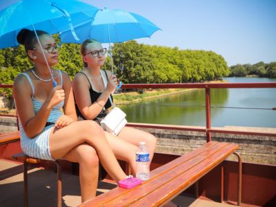 Détente sur la terrasse de CAP AU SUD_11