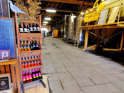 presentoir-cuvees-gourgasse_8