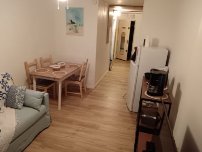 4-Salon
