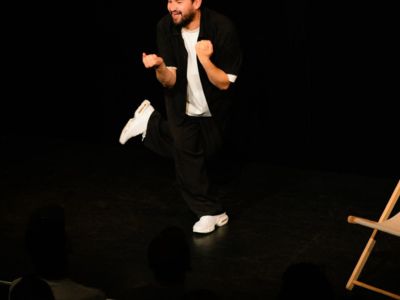 Spectacle humour Robin Gomez « Viens on se rentre dedans mais fort ! »_Palavas-les-Flots_6