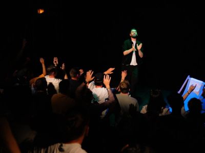 Spectacle humour Robin Gomez « Viens on se rentre dedans mais fort ! »_Palavas-les-Flots_8