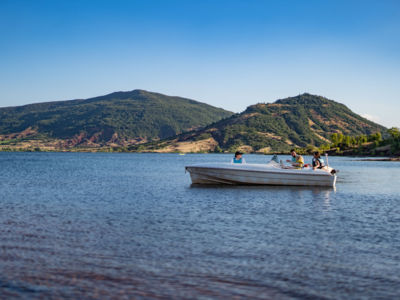 Bateau électrique baie des Vailhés Celles