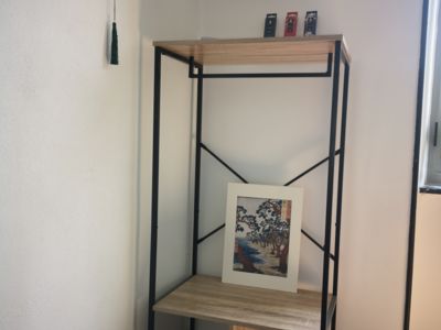 Etagère buterfly St Pons, Une chambre au jardin.