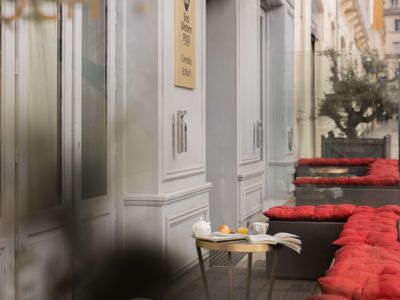 Facade Hotel
