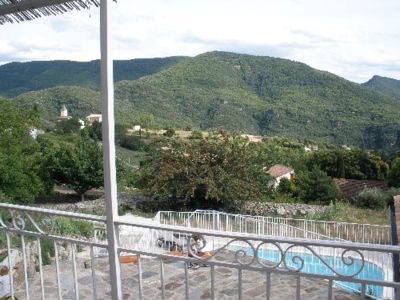 HLO-SALLES-delphine-piscine