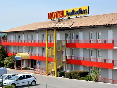 Hotel Balladins Sete Balaruc Entree 2