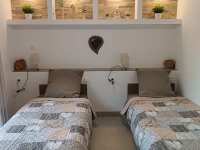 Chambre configuré en 2 lit en 80