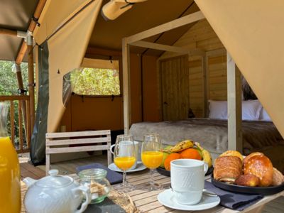 Ecolodge Hathi à Pézenas au Chateau de Roquelune