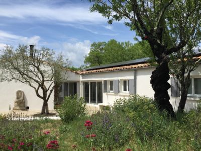 LA MAISON VUE DU JARDIN