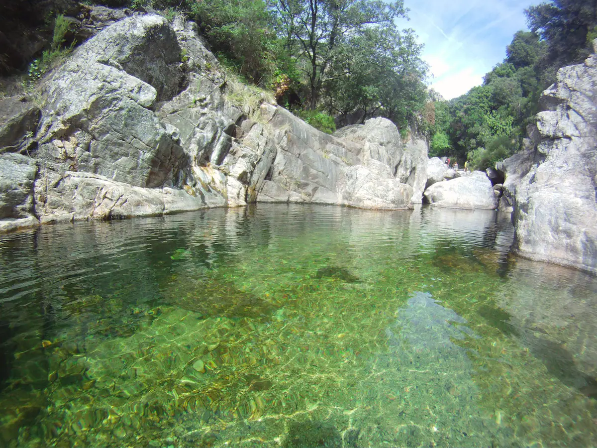 LES GORGES ET SES EAUX LIMPIDES