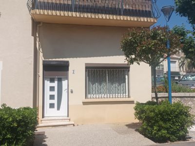 LOCATION BALARUC LES BAINS 7 RUE DE LA REPUBLIQUE ESCOT EVELYNE