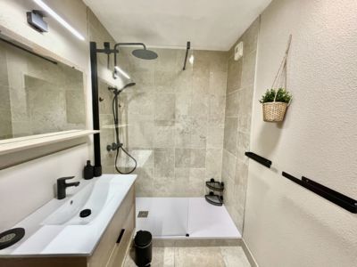 LOCATION POUSSAN AUX CYPRES DU LITTORAL GENTIL JOELLE (5)